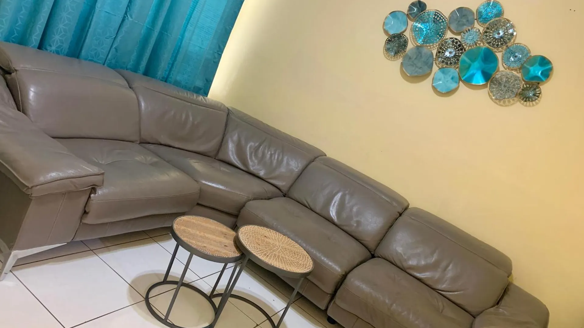 Suite 3, Blue Pavilion - Steps To Beach - Car, Value, Service West Bay